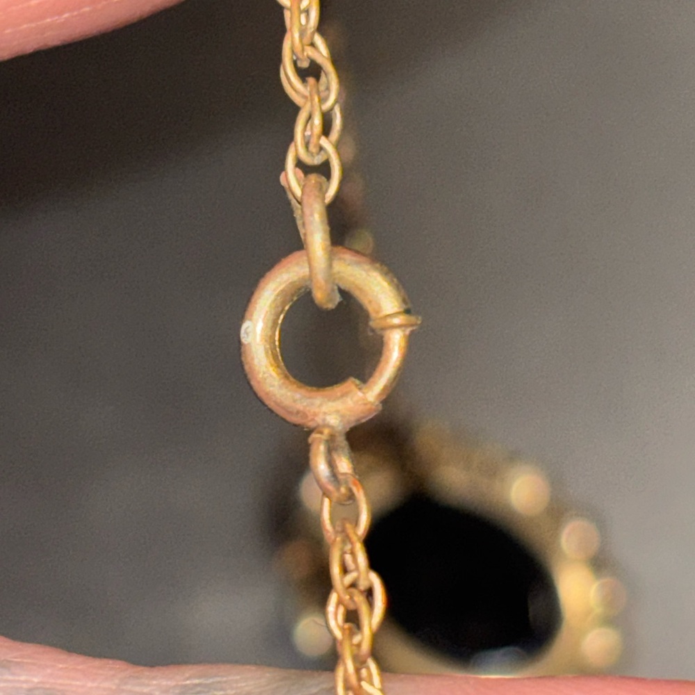 Vintage Cameo Necklace - Picture 5 of 5